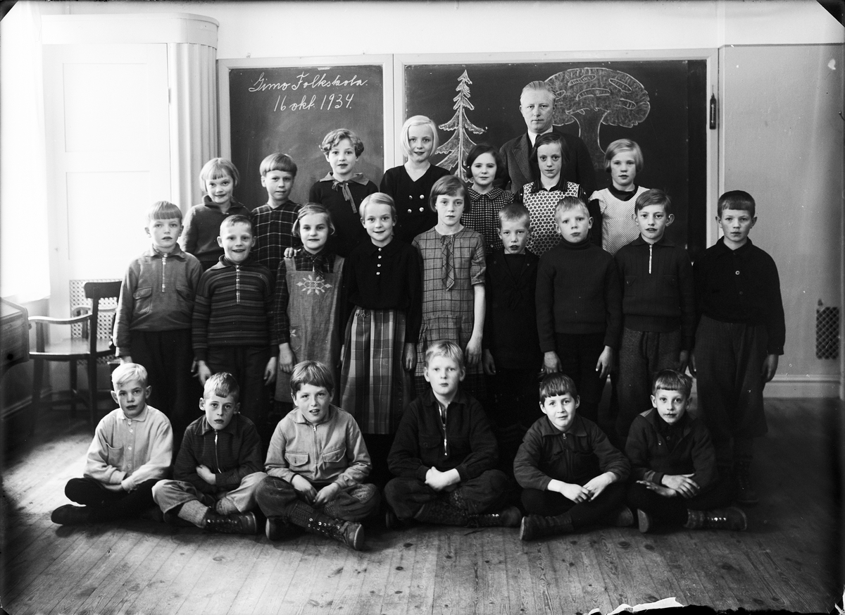Skolklass i Gimo Folkskola, Skäfthammar socken, Uppland 1934
