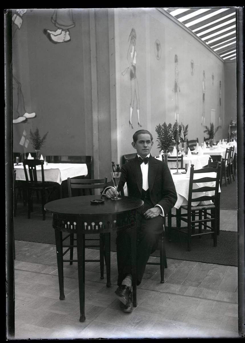 Interiör från restaurang, Uddevallautställningen 1928