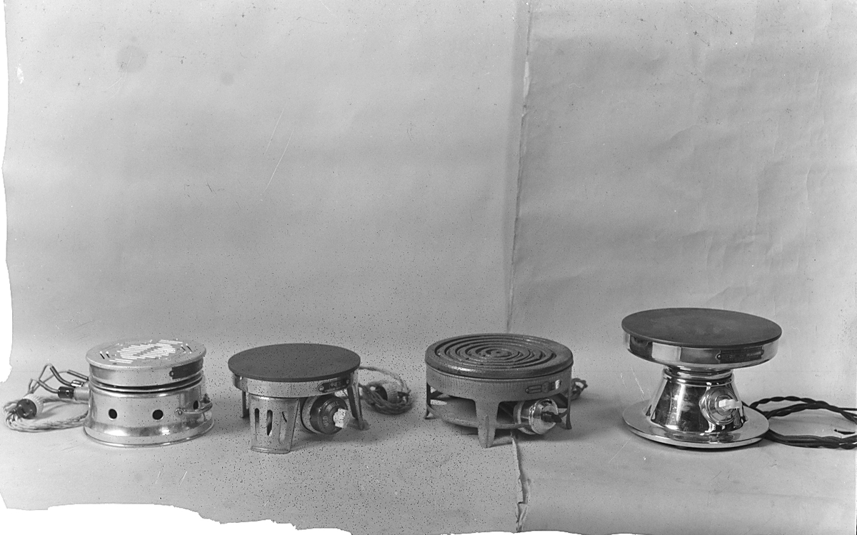 Elektrisitetsverket utstilling med bla. kokeplater. Fotografert 1923.