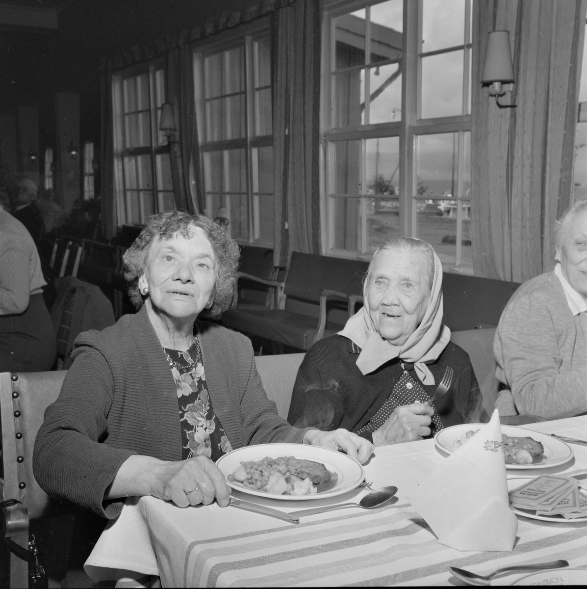 Middag på Skansen for de eldre i regi av Byåsen Sykepleieforening