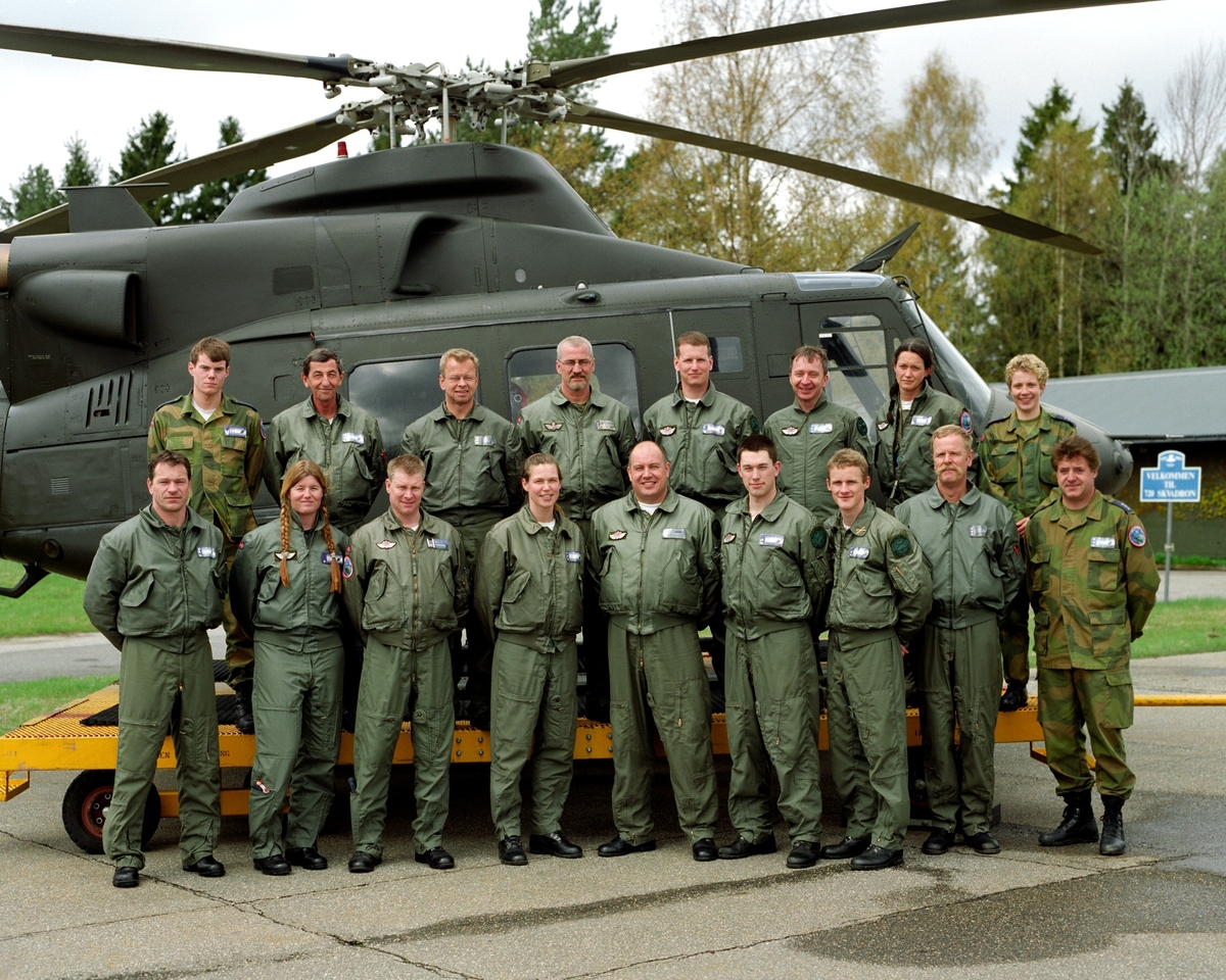 Rygge. 720 Skvadron avbildet ifm sitt 35 års jubileum.