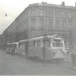 Oslo Sporveier, E1 165, rangres i Torshovgata. Vogn til omby