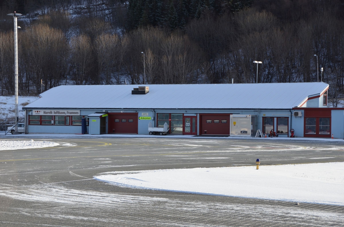 Terminalbygget på Narvik lufthavn.