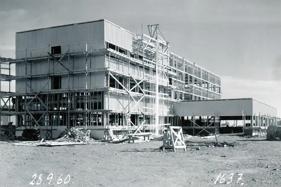 Fra utbyggingen på Vesthøy i 1960.