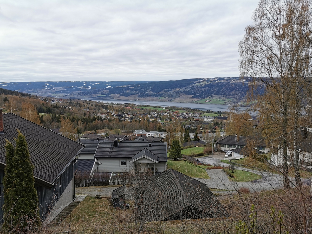 Søre Ål, Lillehammer, sett fra Gamle Messenlivegen