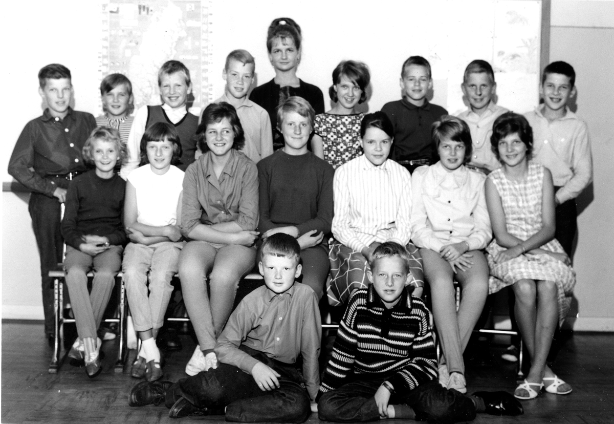 Kinnarps skola 1964. Lisbeth Olsson.