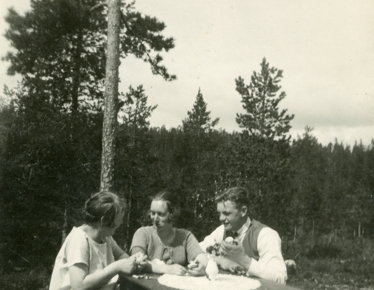 Fire bilde frå Rakketjønn i 1926