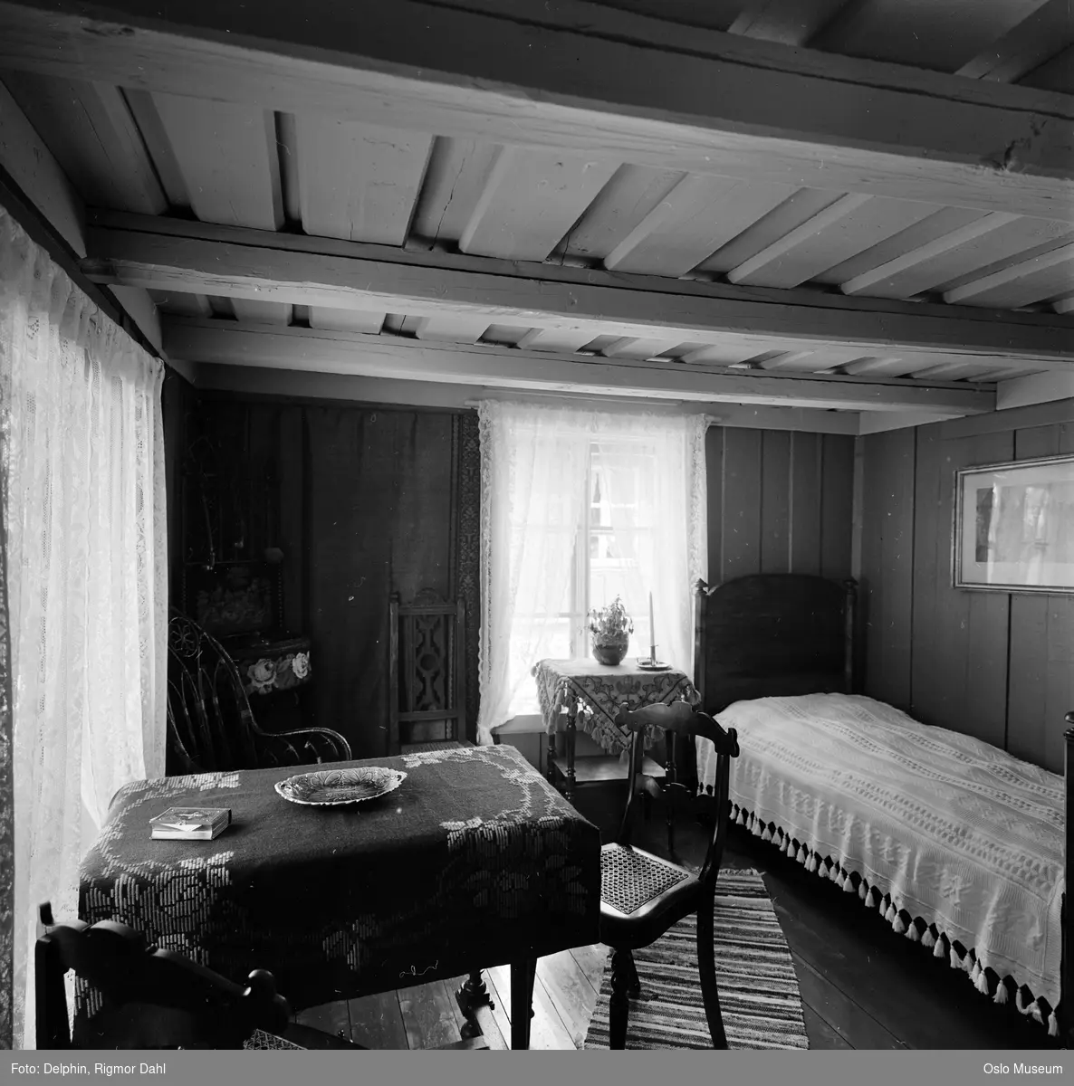 Norsk Folkemuseum, bolighus fra Enerhaugen, arbeiderbolig, interiør, stue, seng