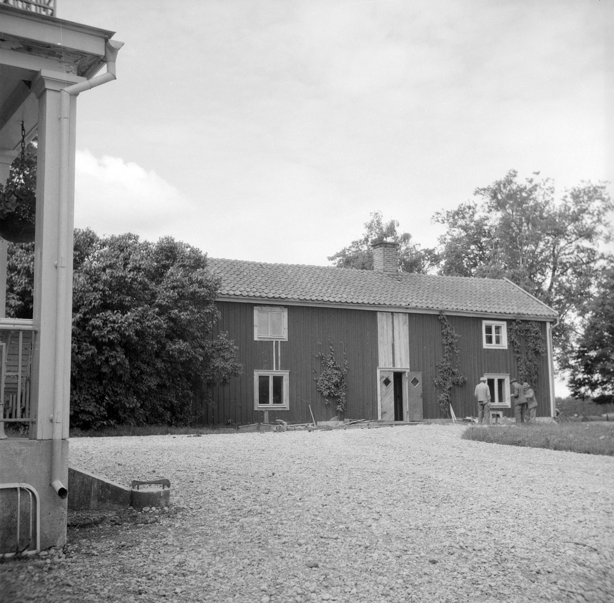 Äldre flygelbyggnad till Hageby Storgård i Allhelgona socken.