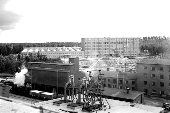Bild från Svenska Rayons fabriksområde i Vålberg.