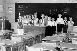 Fyrste skuledag for 1. klasse ved Holmork skule 1961/1962
