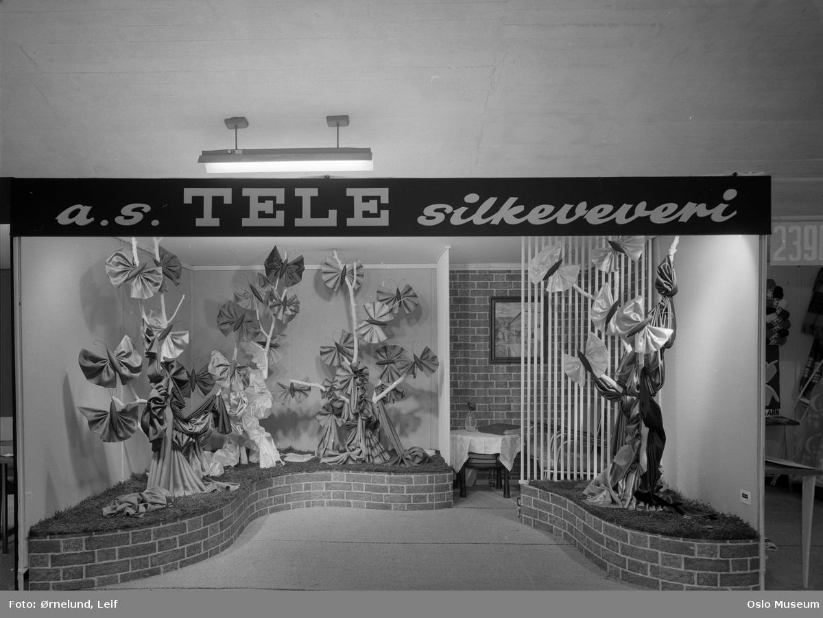 Tele Silkeveveri ble startet på Notodden i 1936 og firmaet eksisterer fortsatt under navnet Tele Textiles AS.