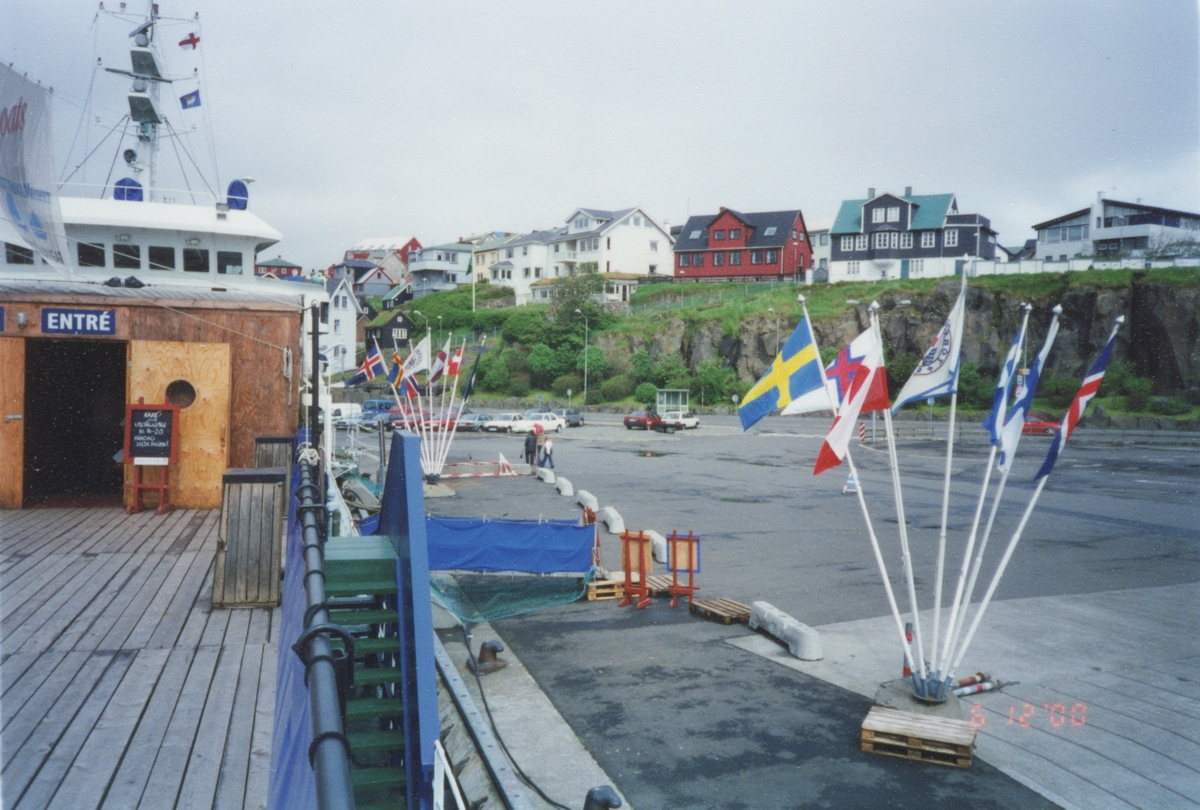 Utställningen Människor och båtar i Norden på fartyget m/s NORDWEST. Fartygers entré.