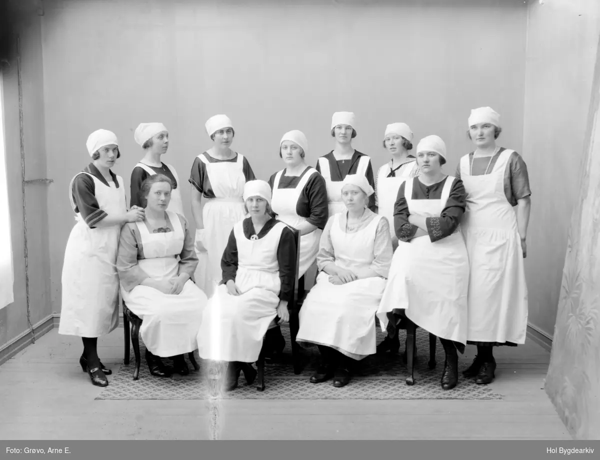 Kokker, Geilo Husholdningsskole, kvinner, Gruppe11, uniform, arbeidsliv,