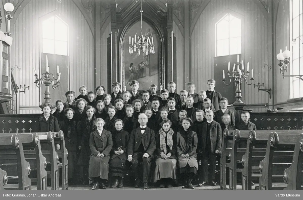 Konfirmanter i Vardø kirke, 1912