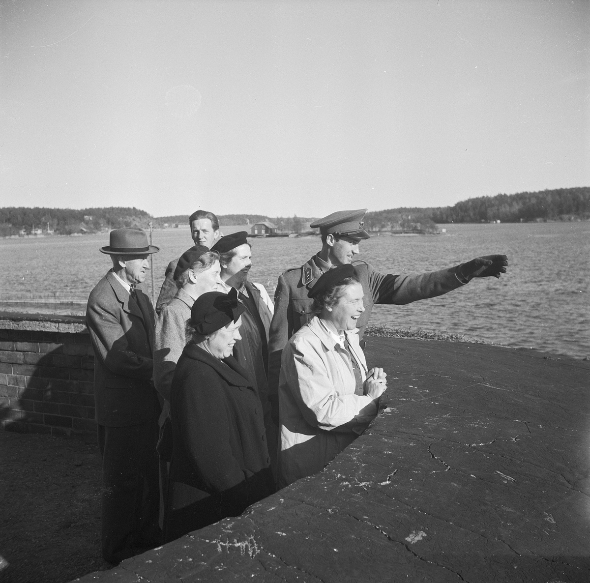 Fornminnesföreningen, utflykt till Vaxholm, Uppland 1951