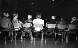 Prekeil'n, skuleavis Vågå ungdomsskule, 1974-84
Elevfest, Bl