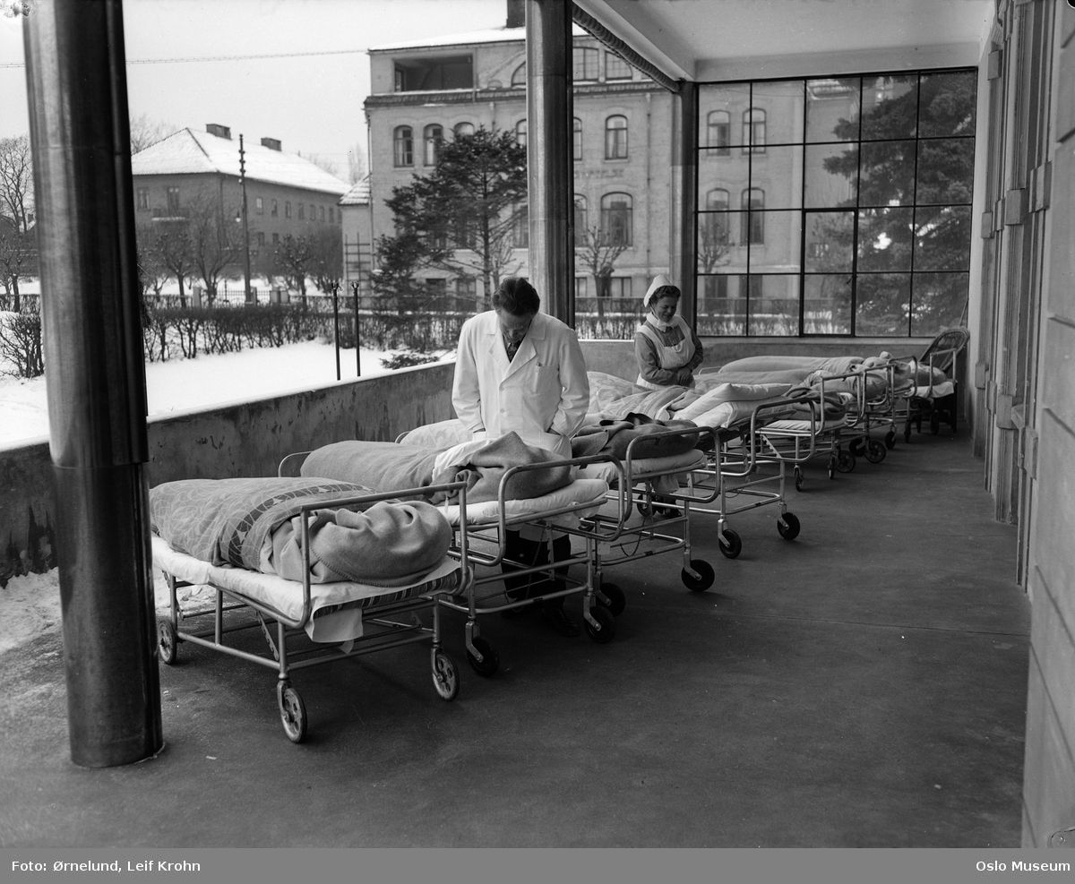 Lovisenberg sykehus, senger, friluftspaviljong, mann, kvinne, lege, sykepleierske