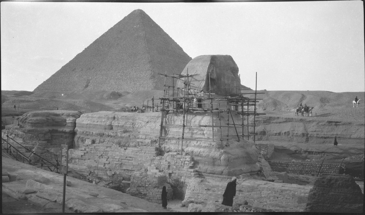 Sfinxen foran Pyramiden i Giza.
