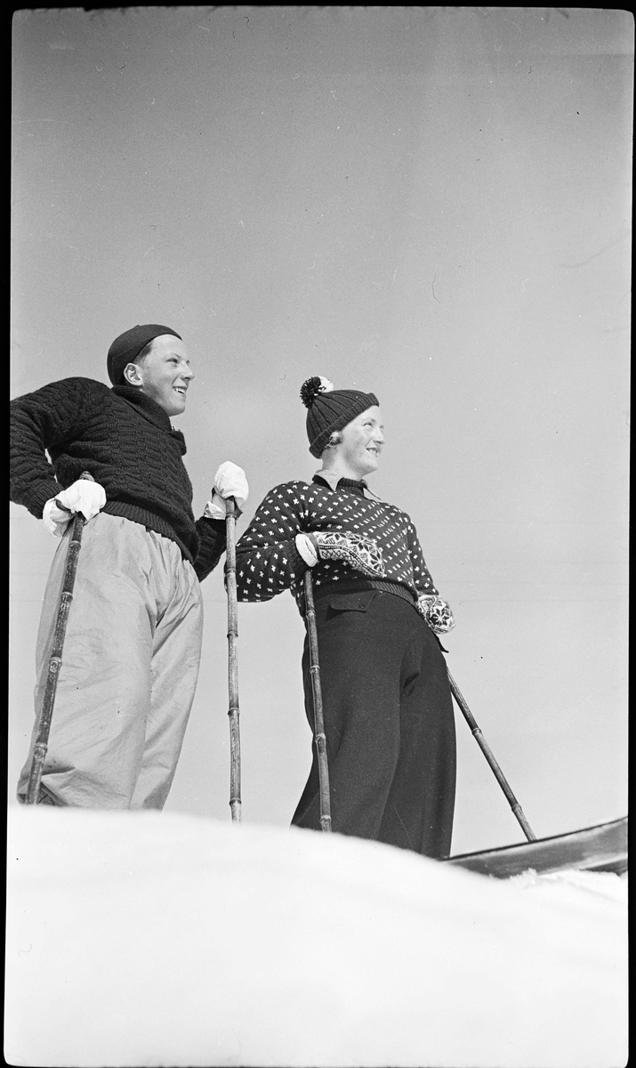 Personer på ski