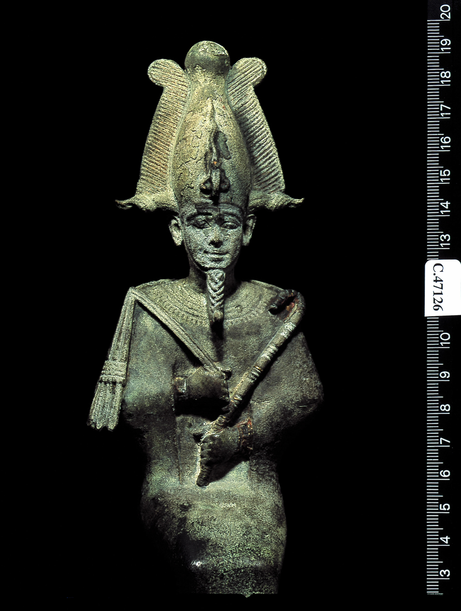 EtnoNo: 1. 
Osiris, sittende