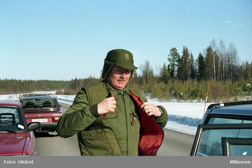 Transport under pågående övning. Överstelöjtnant Karl-Erik Johansson.
