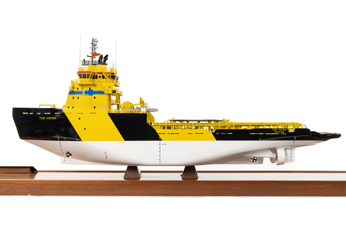 Fartygsmodell av kombinationsfartygen Tor Viking II.