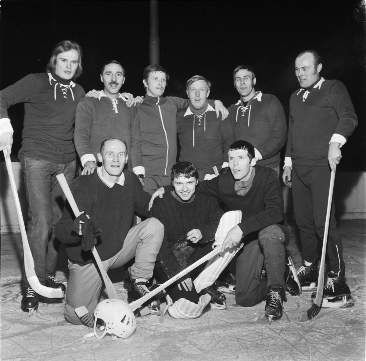 Handels lag hockey-bockeymästare i Tierp, Uppland 1970