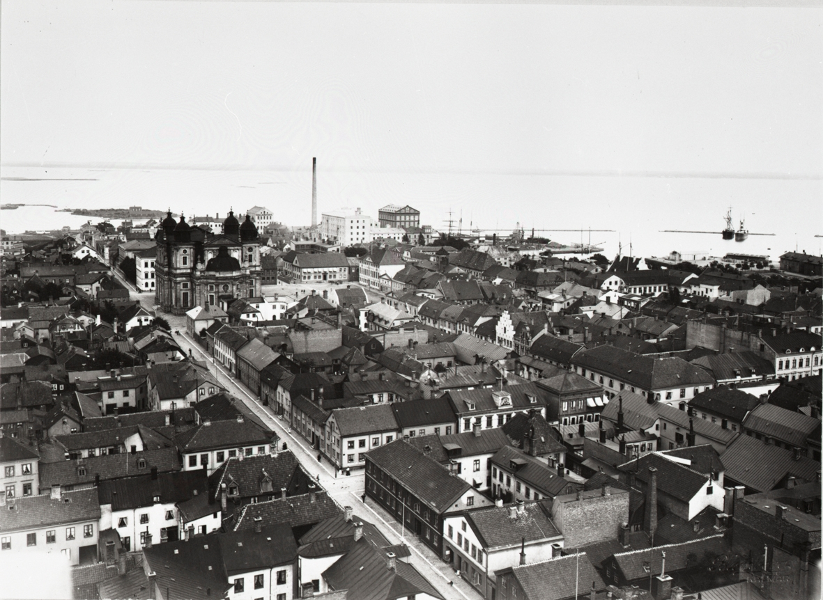 Översikt över Kvarnholmen från gamla vattentornet. När detta var nybyggt togs många bilder av denna typ.