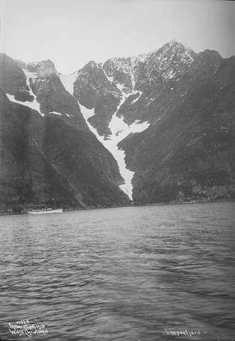Prot: Kong Harald under Lyngenfjellene 25/8 1906