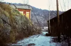 Fjellskjæring ved Røråsen langs den nedlagte Skotfosbanen