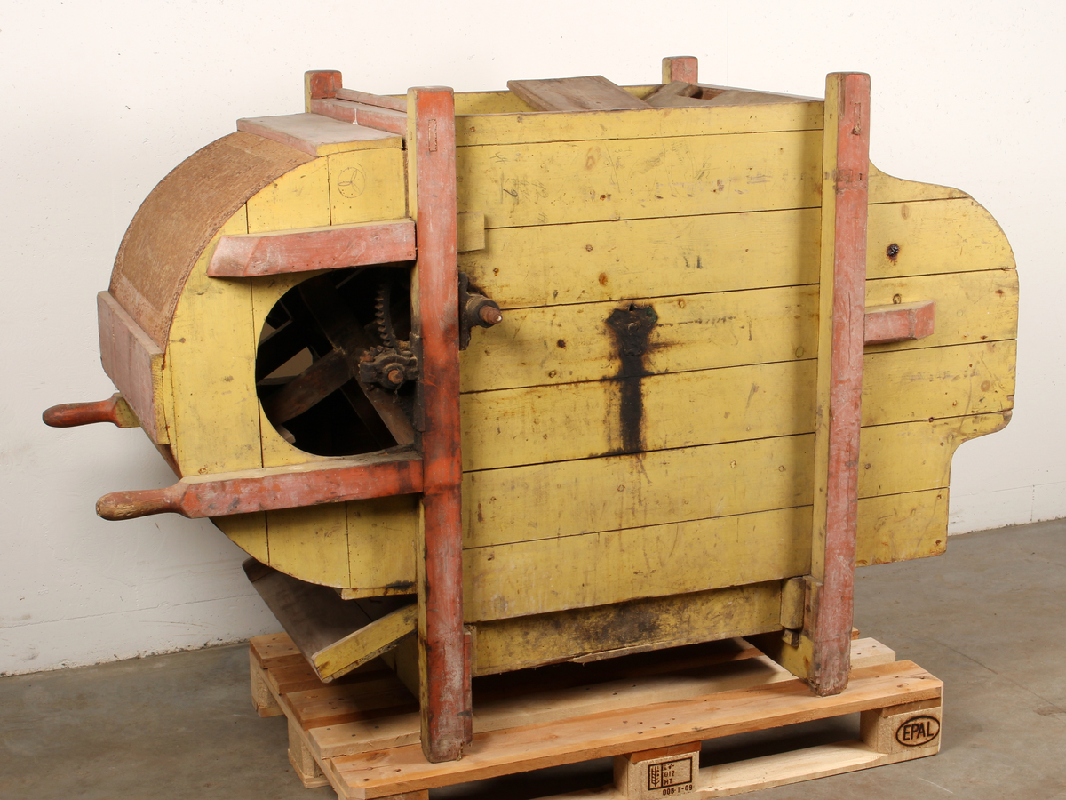 Rensemaskin - Jærmuseet / DigitaltMuseum