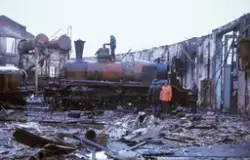 Damplokomotiv 21b nr. 225 etter brannen i lokomotivstallen p