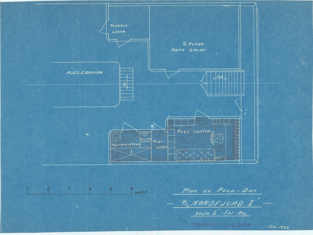 Tegning viser plan av dekk med markert plassering av postkontor, -lugar og -skap.