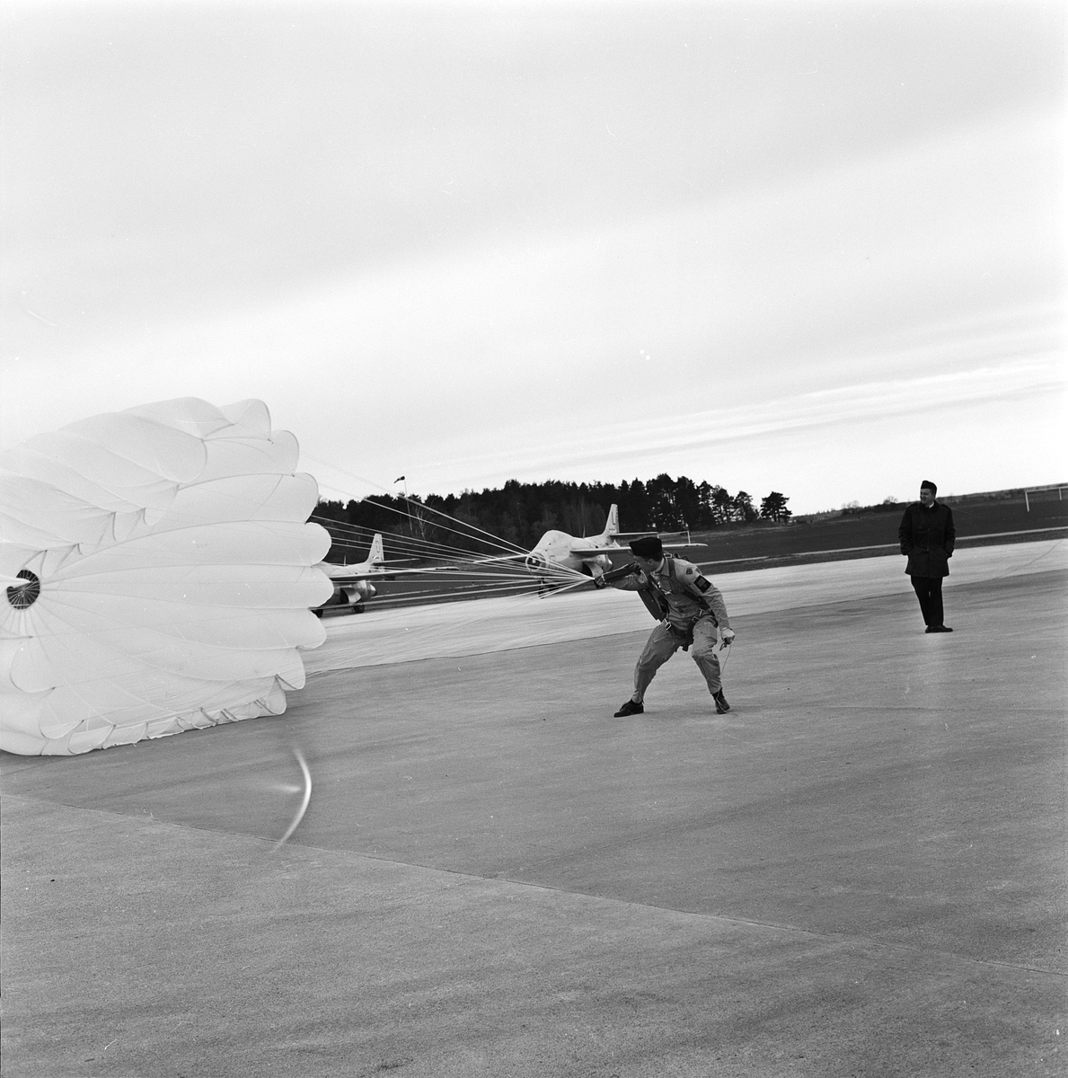 F 16, flygarpojkar från fyra distrikt fälttävlade på flottiljen i Uppsala 1962