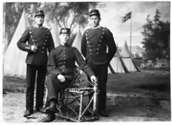 Tre soldater på Gardermoen 1907: Anders Nøkleby (som reiste 