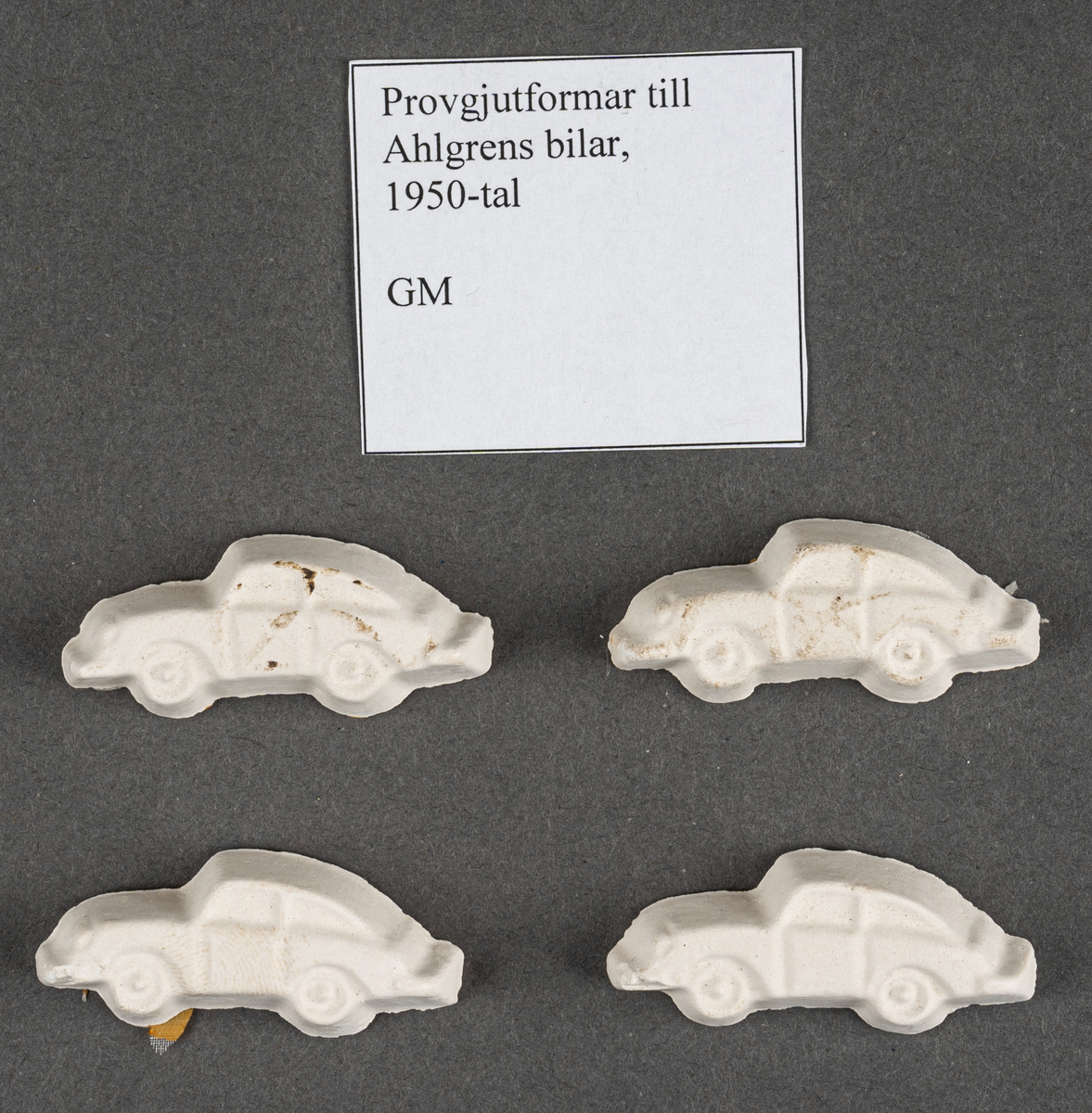 Provgjutningsformar, fyra stycken, till Ahlgrens bilar. Från 1950-talet.
