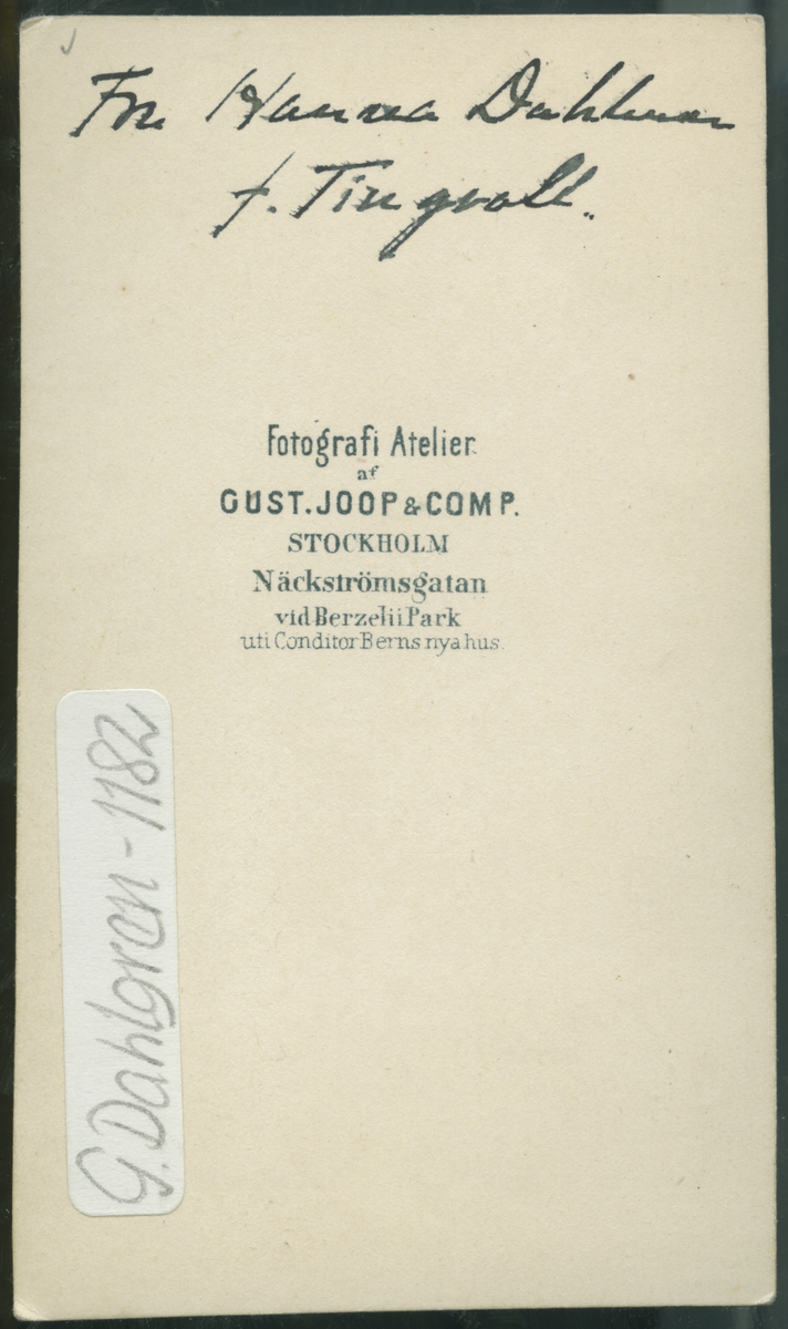 På kuvertet står följande information sammanställd vid museets första genomgång av materialet: Fru Dahlman f. Tingvall