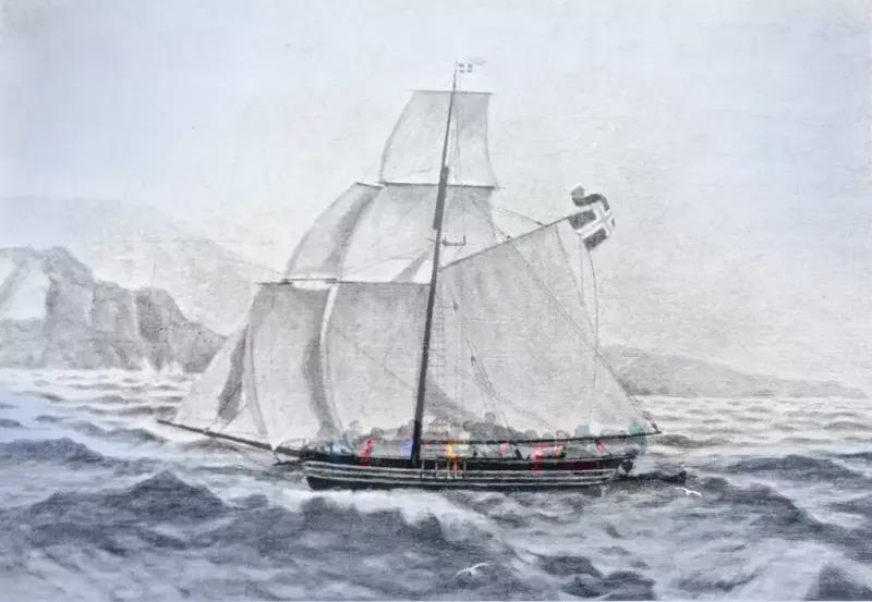 Bildet viser en seilbåt på havet. Seilbåten er gammel og det er litt bølger. Bildet begynner å gå over til en båt med flyktninger.