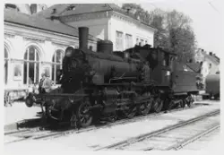 Damplokomotiv type 27a nr. 297 på Hamar stasjon
