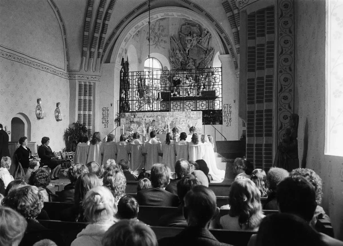 Österhaninge, konfirmation i Sankta Gertruds kyrka (Österhaninge kyrka). Präst är Sinnika Tüske.