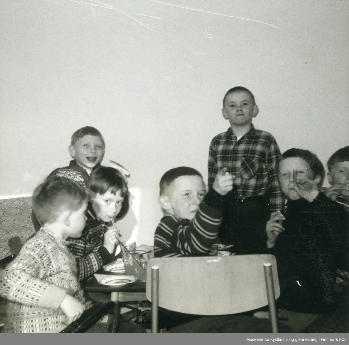 Sarnes. En gruppe elever på Solvang internatet. 1963-1970.