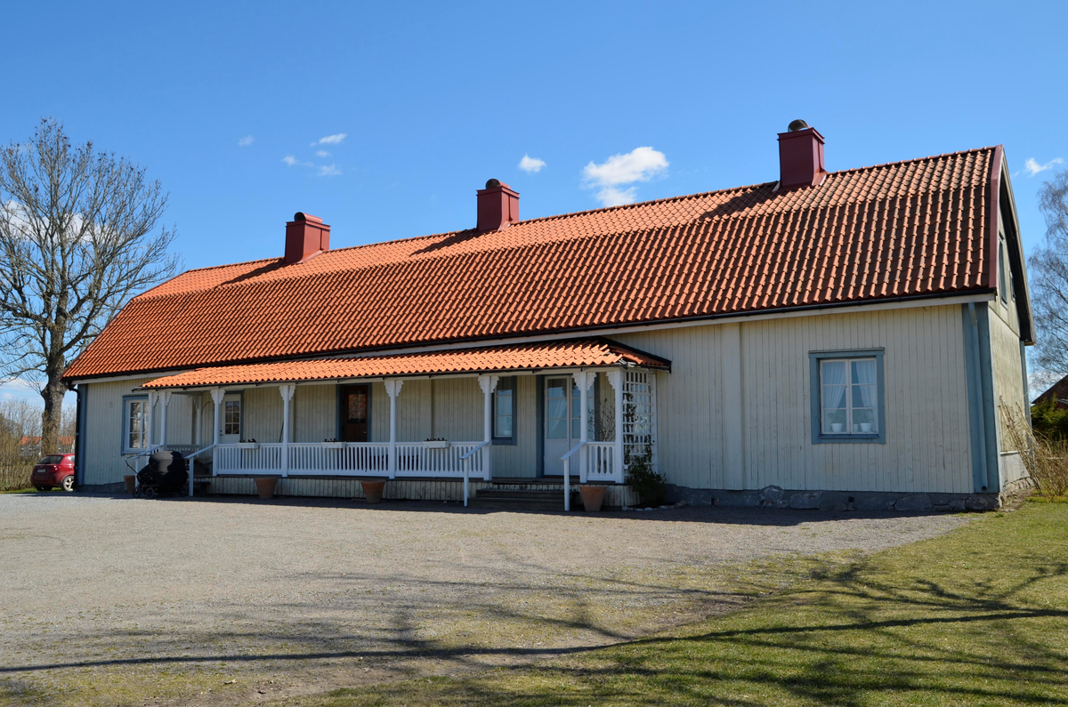 Bostadshus, Biskopskulla fd prästgård, 
Biskopskulla 4:2, Biskopskulla socken, Uppland 2017