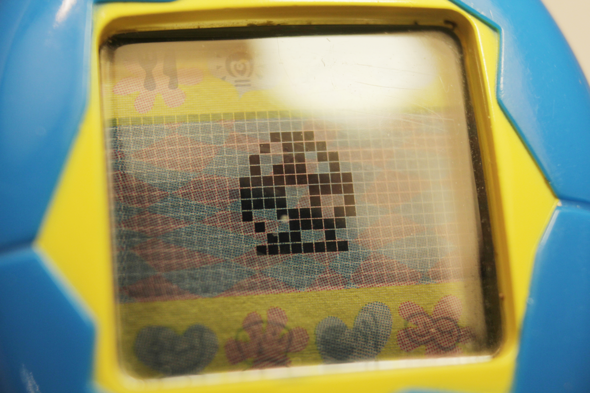 Eggformet elektronisk spill produsert av japanske Bandai som ble en farsott blant barn høsten 1997 og våren 1998. Skjermen viser et animert dyr, og spillet går ut på å gi dyret omsorg og oppmerksomhet.
