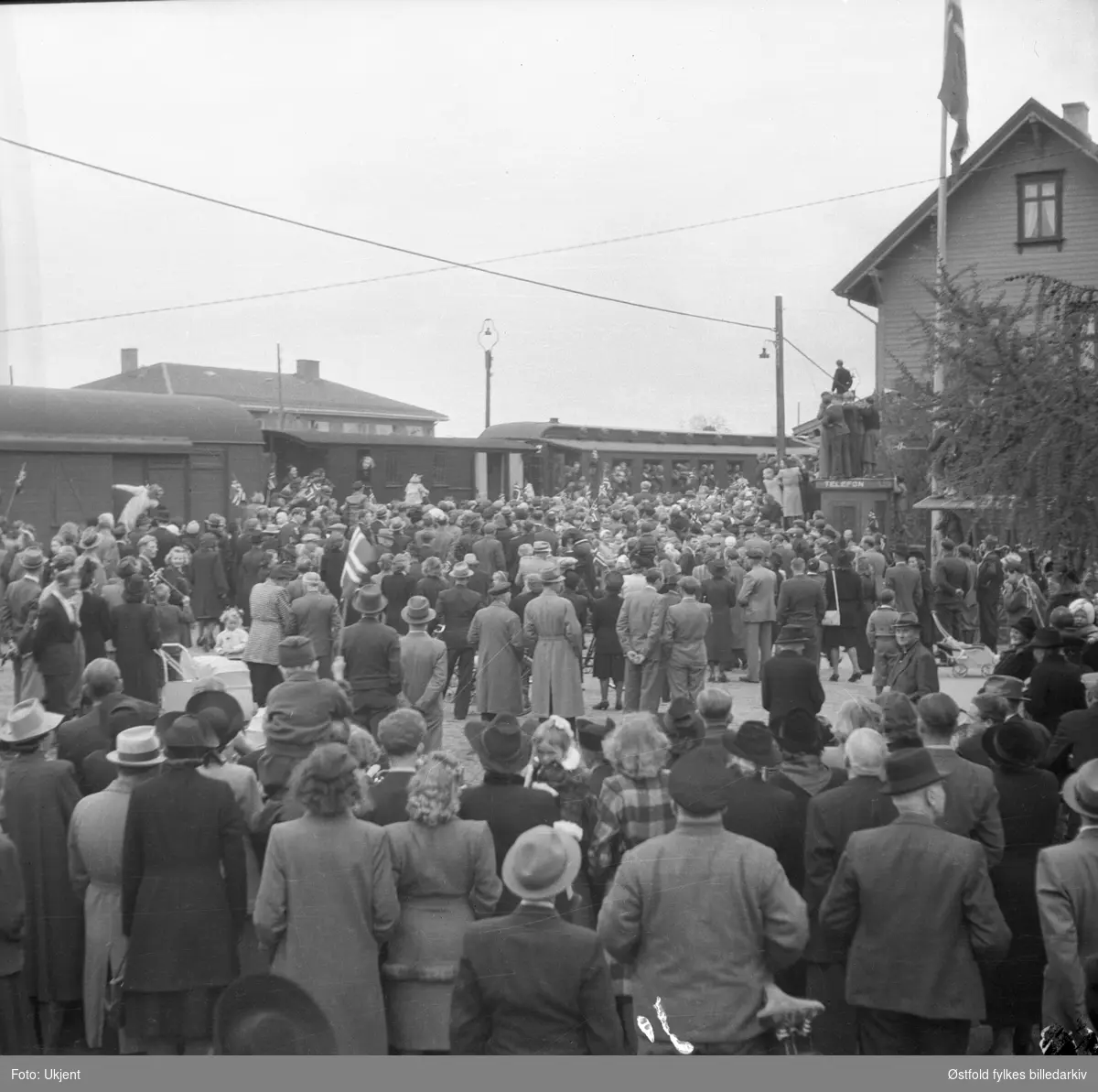 Grini-fangene kommer hjem ved frigjøringen, Askim  9. mai 1945.