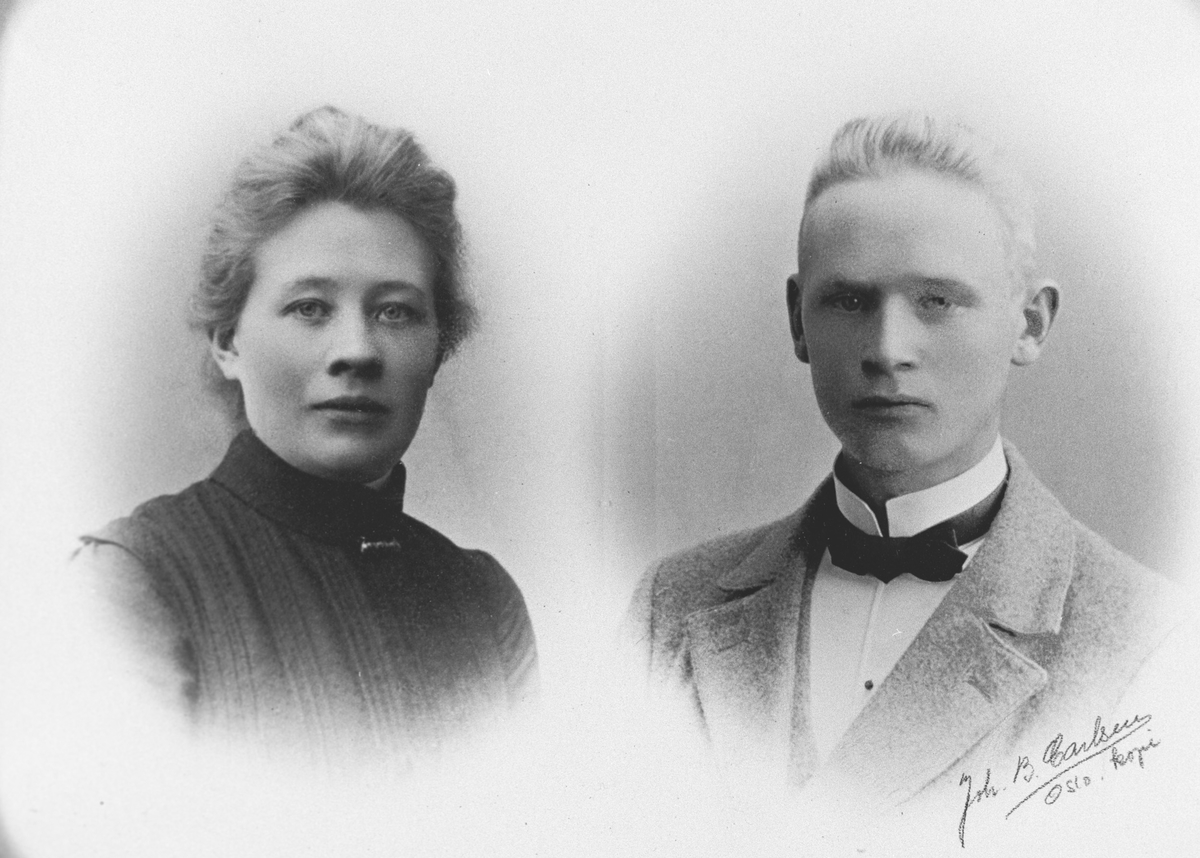 Portretter av ekteparet Sjødal