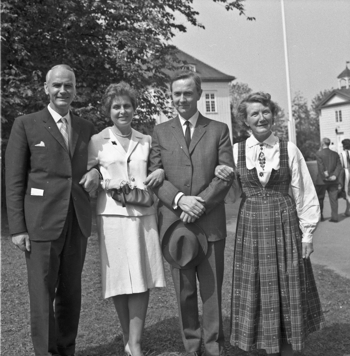 Fra v.: Eirik Sundli, ekteparet Marit og Einar Sundli (bror til Eirik), Marit Sundli.
