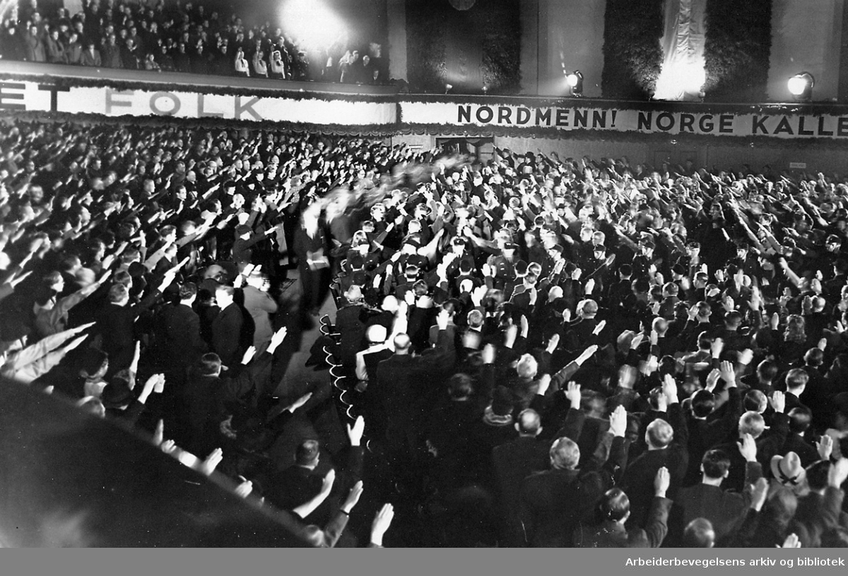 NS-arrangement i Colosseum Kino, .1940-45.