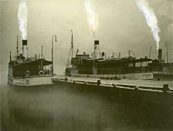 Nesoddbåtene ved havn i Oslo,.1930-tallet