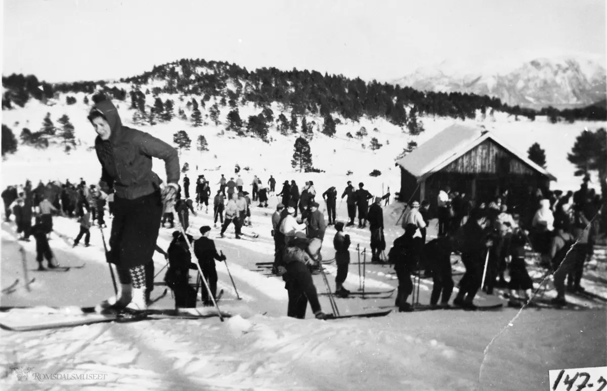 Skirenn på Kleppen ved Hansgardsetra. - Romsdalsmuseet / DigitaltMuseum